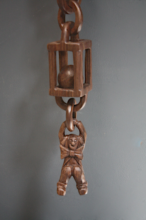 Walnut Clown Chain